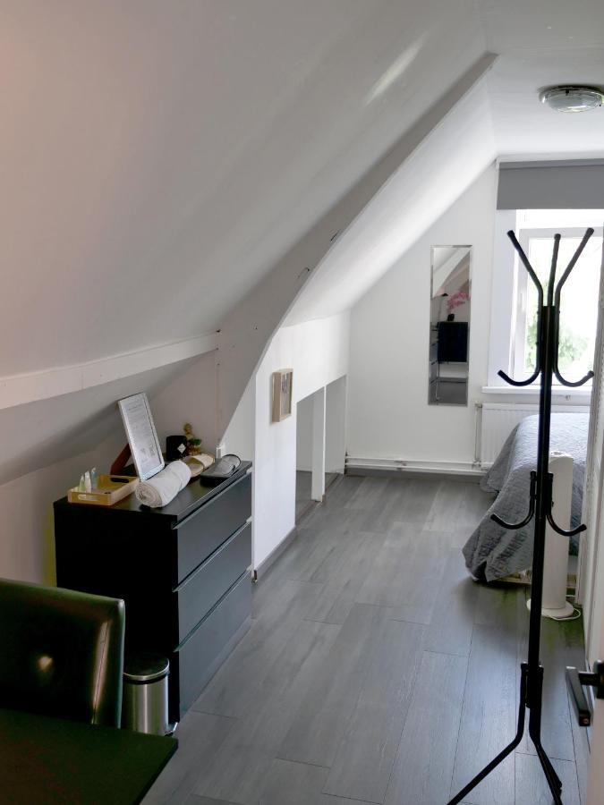 The Diesel Bed And Breakfast Rotterdam Ngoại thất bức ảnh