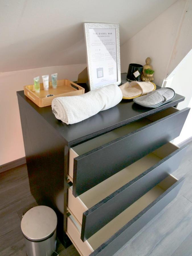 The Diesel Bed And Breakfast Rotterdam Ngoại thất bức ảnh